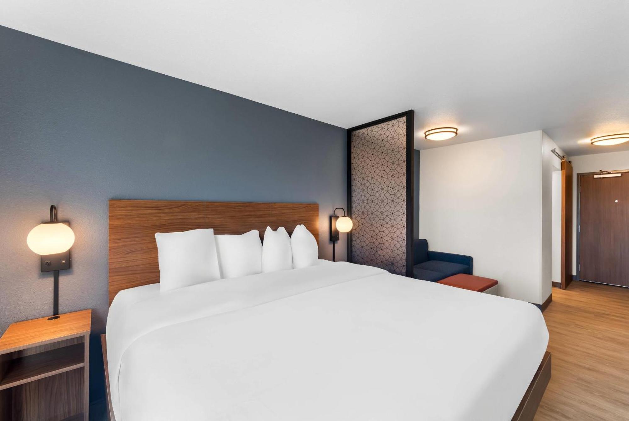 Everhome Suites باستروب المظهر الخارجي الصورة